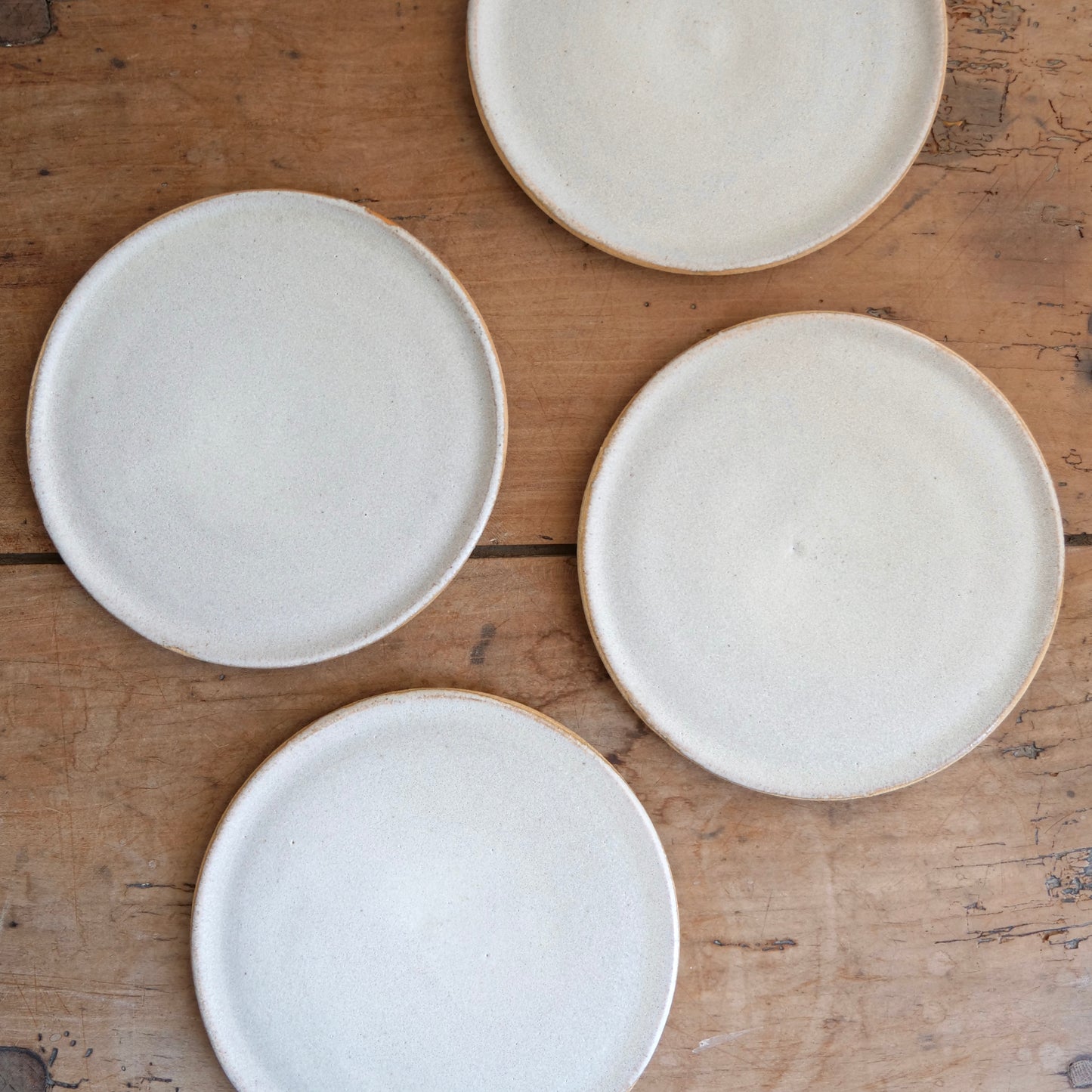 Petite assiette à dessert blanche