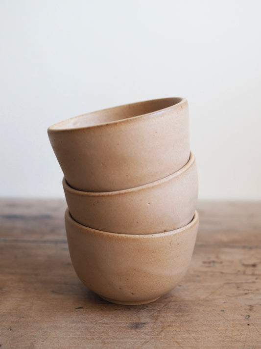 Tasse à café beige