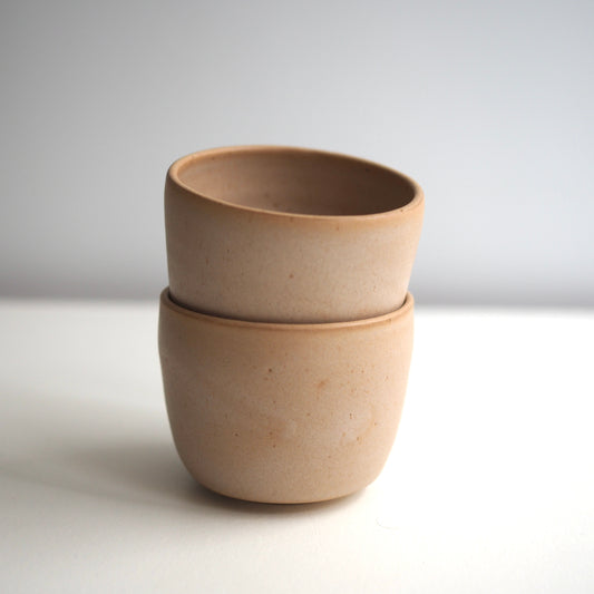 Tasse à café beige